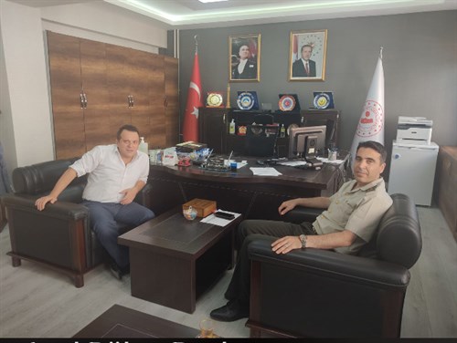 Garnizon Komutanı Per. Albay Mehmet Emin ALTAN İl Nüfus ve Vatandaşlık Müdürümüz Sayın Tolga ABALI' yı makamında ziyaret etti.