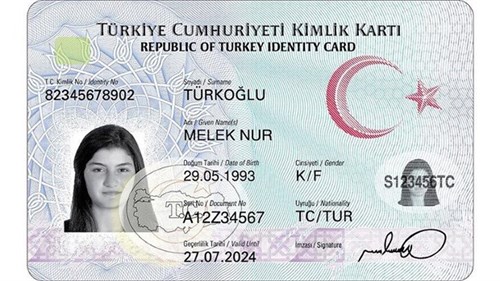 YENİ T.C. KİMLİK KARTI BAŞVURULARI BAŞLADI